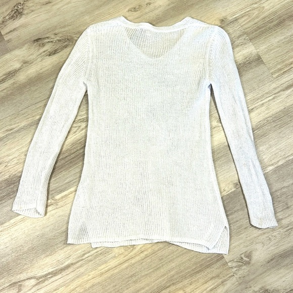 Eileen Fisher 100% Organic Linen Crisp White V-Neck Lightweight Knit Sweater XXS - Picture 2 of 5